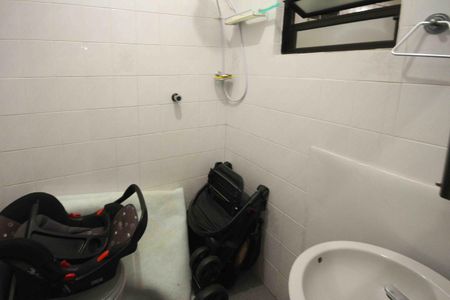 Casa para alugar com 150m², 3 quartos e 2 vagasBanheiro de Serviço