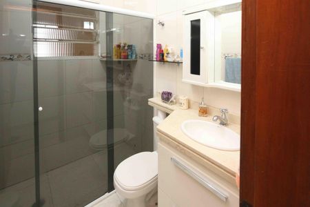 Casa para alugar com 150m², 3 quartos e 2 vagasBanheiro da Suite