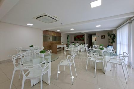 Apartamento para alugar com 79m², 2 quartos e 1 vagaÁrea comum - Salão de festas