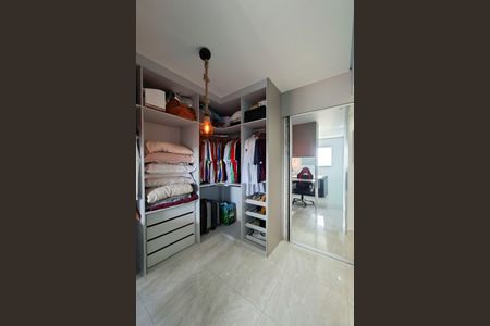 Apartamento para alugar com 79m², 2 quartos e 1 vagaSuite