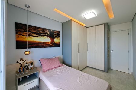 Apartamento para alugar com 79m², 2 quartos e 1 vagaQuarto