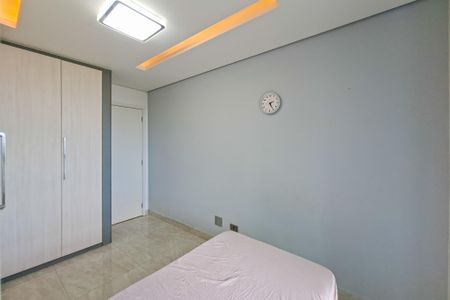 Apartamento para alugar com 79m², 2 quartos e 1 vagaQuarto