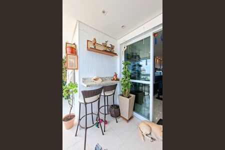 Apartamento para alugar com 79m², 2 quartos e 1 vagaSacada 