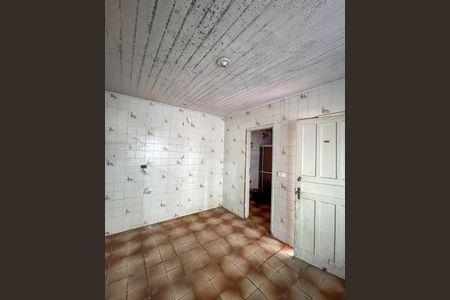 Cozinha 1 de casa à venda com 2 quartos, 120m² em Vila Liviero, São Paulo