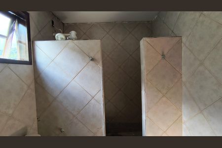 Casa de condomínio para alugar com 200m², 5 quartos e 1 vaga Casa de condomínio para alugar com 200m², 5 quartos e 1 vagaBanheiro Social