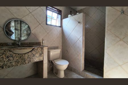 Casa de condomínio para alugar com 200m², 5 quartos e 1 vaga Casa de condomínio para alugar com 200m², 5 quartos e 1 vagaBanheiro Social