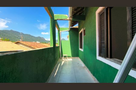 Casa de condomínio para alugar com 200m², 5 quartos e 1 vaga Casa de condomínio para alugar com 200m², 5 quartos e 1 vagaVaranda do Quarto 2