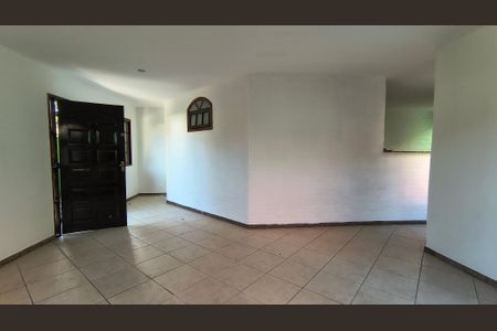 Sala de casa de condomínio à venda com 5 quartos, 200m² em Vargem Grande, Rio de Janeiro