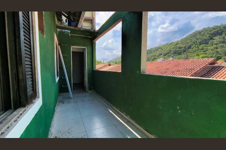 Casa de condomínio para alugar com 200m², 5 quartos e 1 vaga Casa de condomínio para alugar com 200m², 5 quartos e 1 vagaVaranda do Quarto 2