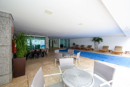 Apartamento à venda com 214m², 4 quartos e 4 vagasPISCINA