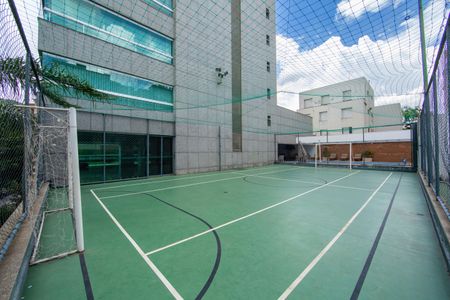 Apartamento à venda com 214m², 4 quartos e 4 vagasQUADRA