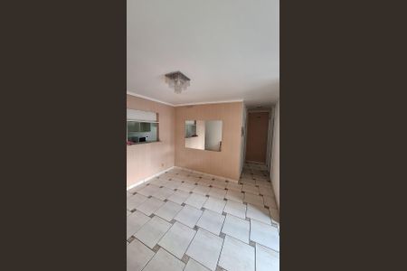 Sala de apartamento para alugar com 3 quartos, 69m² em Vila Sonia, São Paulo