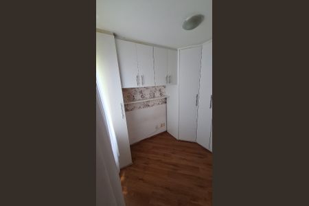 Quarto de apartamento para alugar com 3 quartos, 69m² em Vila Sonia, São Paulo