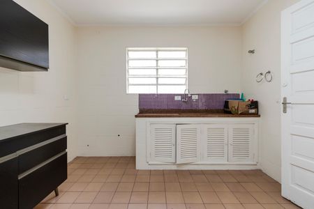Casa para alugar com 98m², 2 quartos e 2 vagasCozinha