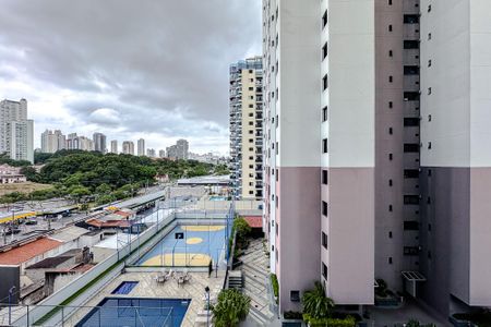 Apartamento à venda com 104m², 3 quartos e 3 vagas Apartamento à venda com 104m², 3 quartos e 3 vagasVista da Suíte