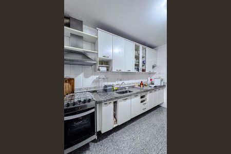 Apartamento à venda com 104m², 3 quartos e 3 vagas Apartamento à venda com 104m², 3 quartos e 3 vagasCozinha