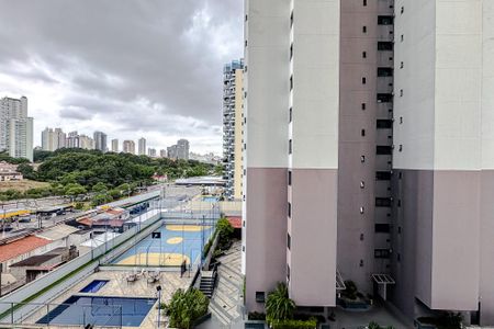 Apartamento à venda com 104m², 3 quartos e 3 vagas Apartamento à venda com 104m², 3 quartos e 3 vagasVista do Quarto 2