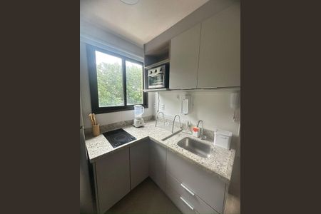 Cozinha de apartamento para alugar com 1 quarto, 23m² em Caminho das Árvores, Salvador