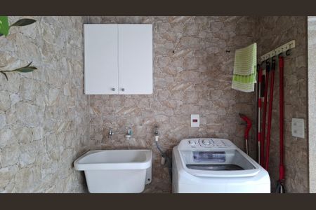 Casa à venda com 298m², 3 quartos e 4 vagasÁrea de Serviço