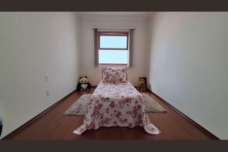 Casa à venda com 298m², 3 quartos e 4 vagasQuarto 2