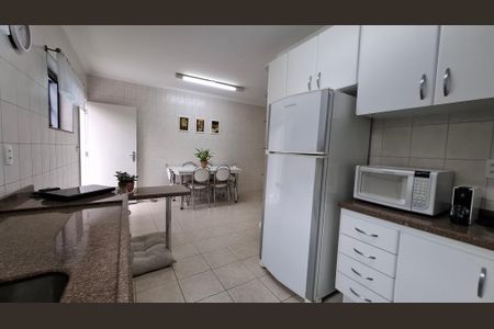 Casa à venda com 298m², 3 quartos e 4 vagasCozinha