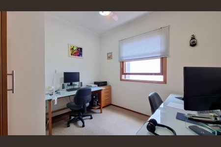 Casa à venda com 298m², 3 quartos e 4 vagasQuarto 3