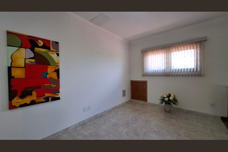 Casa à venda com 298m², 3 quartos e 4 vagasEscritório