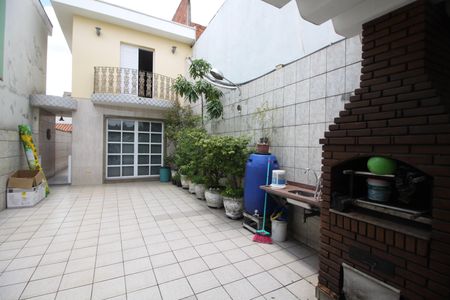 Casa à venda com 150m², 3 quartos e 4 vagasChurrasqueira