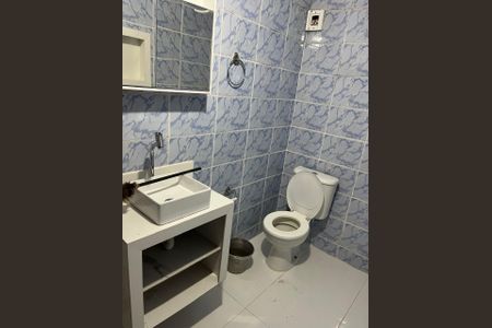 Banheiro de casa para alugar com 2 quartos, 100m² em Cidade Antônio Estêvão de Carvalho, São Paulo