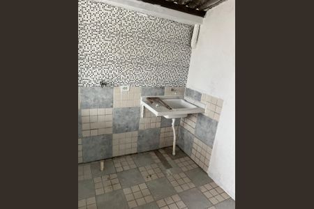 Casa para alugar com 100m², 2 quartos e sem vagaÁrea de serviço