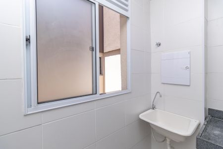 Apartamento à venda com 104m², 2 quartos e 1 vaga Apartamento à venda com 104m², 2 quartos e 1 vagaCozinha e Área de Serviço