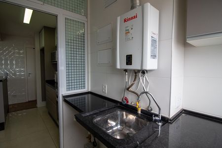 Área de Serviço de apartamento para alugar com 2 quartos, 50m² em Ferreira, São Paulo