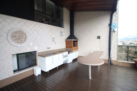 Apartamento à venda com 270m², 4 quartos e 2 vagasArea Gourmet