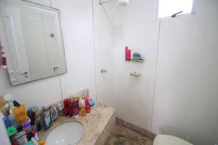 Apartamento à venda com 270m², 4 quartos e 2 vagasBanheiro 2