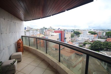Apartamento à venda com 270m², 4 quartos e 2 vagasVaranda Sala 