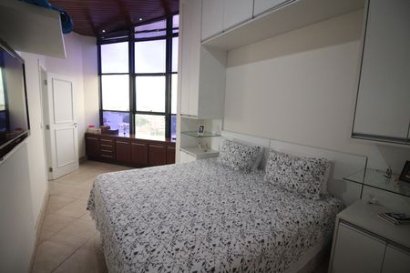 Apartamento à venda com 270m², 4 quartos e 2 vagasQuarto 3
