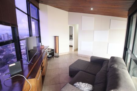 Apartamento à venda com 270m², 4 quartos e 2 vagasSala 2