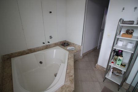 Apartamento à venda com 270m², 4 quartos e 2 vagasSuite Quarto 3