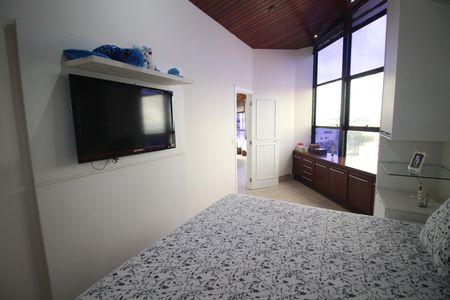 Apartamento à venda com 270m², 4 quartos e 2 vagasQuarto 3