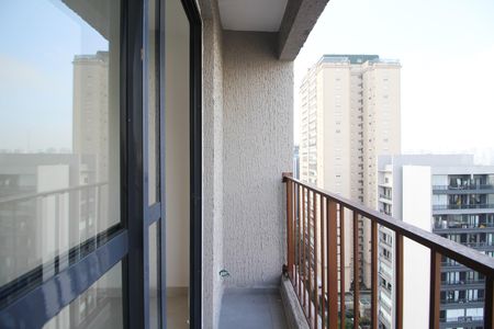 Studio para alugar com 25m², 1 quarto e sem vaga Studio para alugar com 25m², 1 quarto e sem vagaVaranda