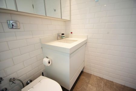 Apartamento para alugar com 105m², 3 quartos e 1 vagaBanheiro corredor