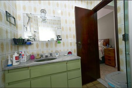 Apartamento à venda com 172m², 4 quartos e 2 vagasBanheiro Suíte