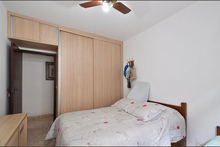 Apartamento à venda com 172m², 4 quartos e 2 vagasQuarto 2