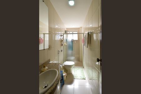 Apartamento à venda com 172m², 4 quartos e 2 vagasBanheiro Social