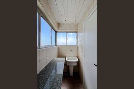 Apartamento para alugar com 70m², 2 quartos e 1 vagaÁrea de Serviço