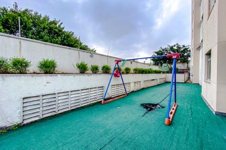 Apartamento para alugar com 70m², 2 quartos e 1 vagaÁrea comum - Playground