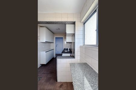 Apartamento para alugar com 70m², 2 quartos e 1 vagaÁrea de Serviço