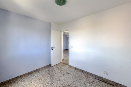 Apartamento para alugar com 70m², 2 quartos e 1 vagaQuarto 2