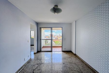 Apartamento para alugar com 70m², 2 quartos e 1 vagaSala