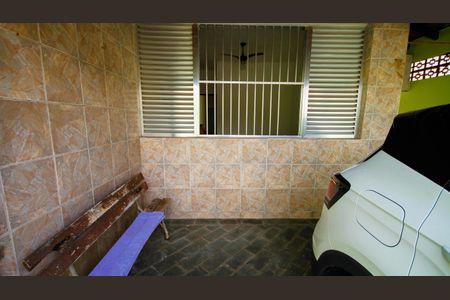 Garagem de casa para alugar com 2 quartos, 85m² em Guilhermina, Praia Grande